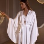 Honeymoon Dresses & Outfits: 5 Hot Picks for Your Honeymoon